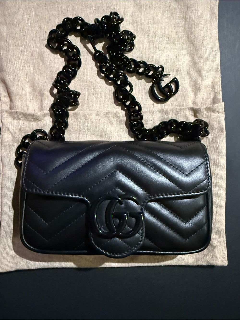 Gucci Black Matelasse Monochromr CG Marmont Belt Bag - Picture 2 of 8